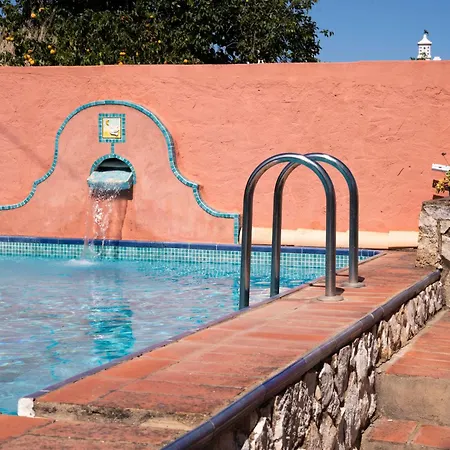 Casa D'alma Bed & Breakfast 4*