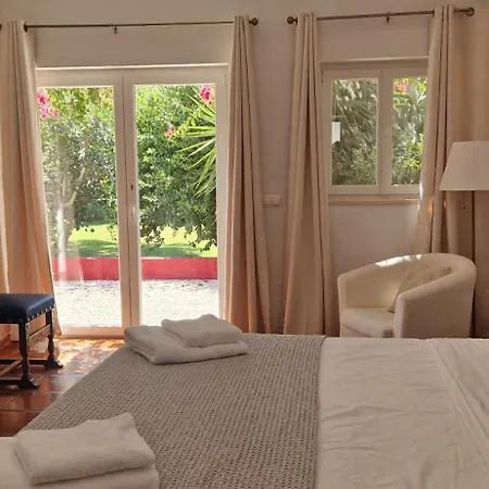 Casa D'alma Bed & Breakfast 4*